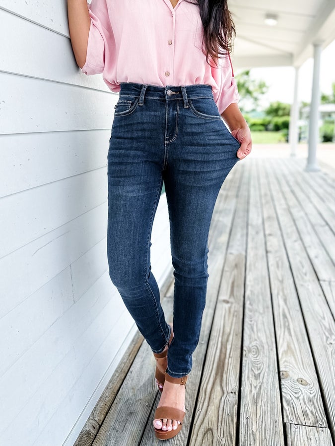 Judy Blue Sweet Escape Dark Wash Relaxed Fit Jeans