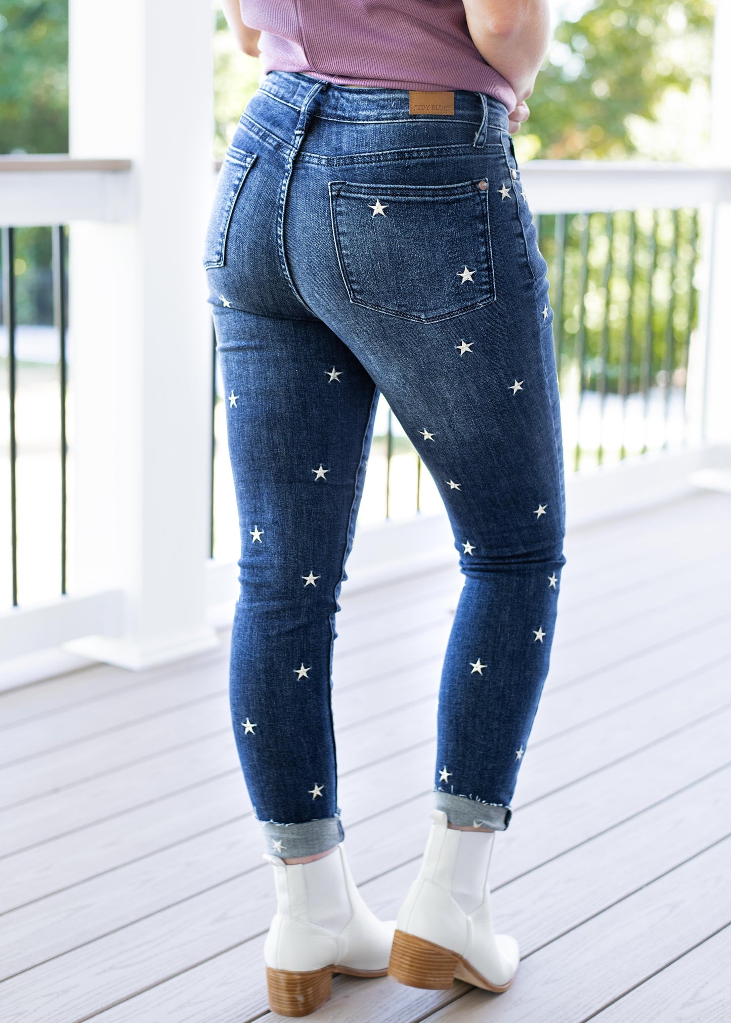 Judy Blue Shine Bright Star Embroidered Skinny Jeans