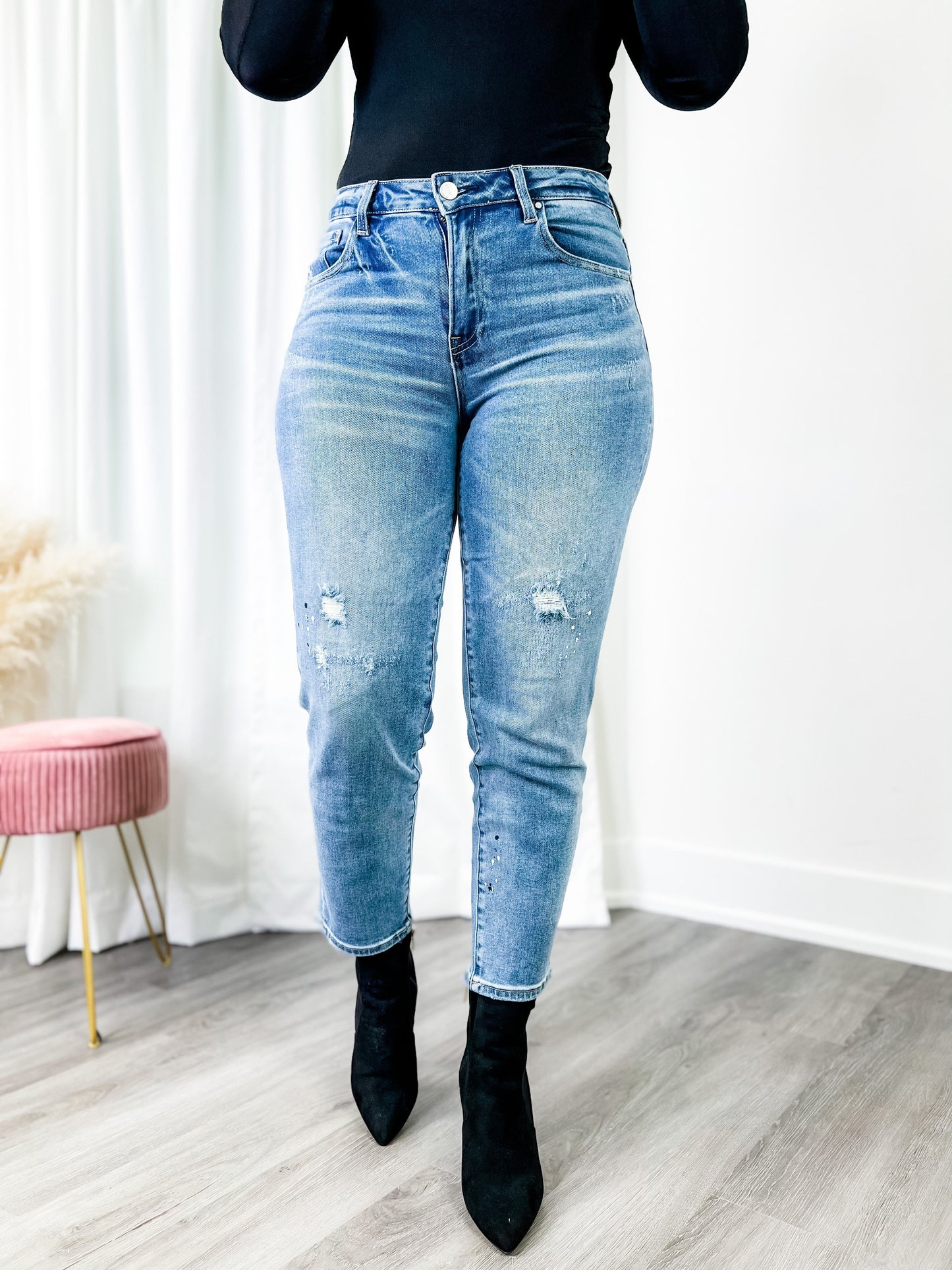 Risen Medium Wash Tapered and Cropped Jeans