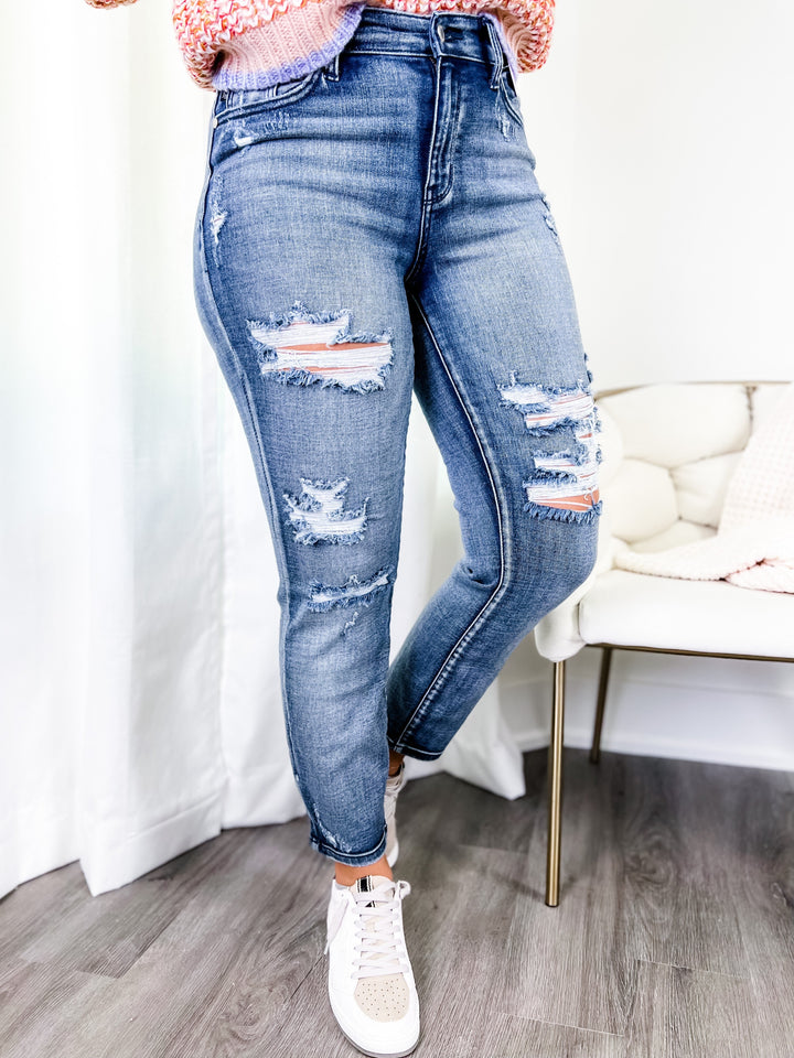 Plus/Reg Judy Blue Day Tripper High Rise Distressed Boyfriend Jeans 82284REG & PL