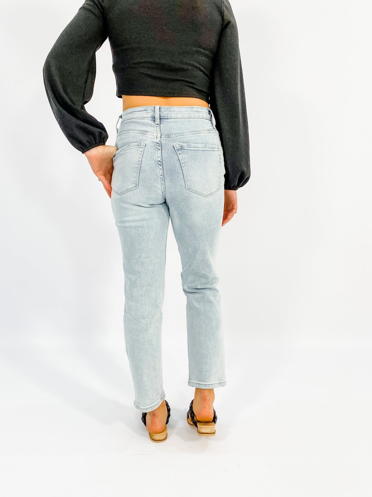 Vervet "Millman" Ripped Stretch Mom Jeans