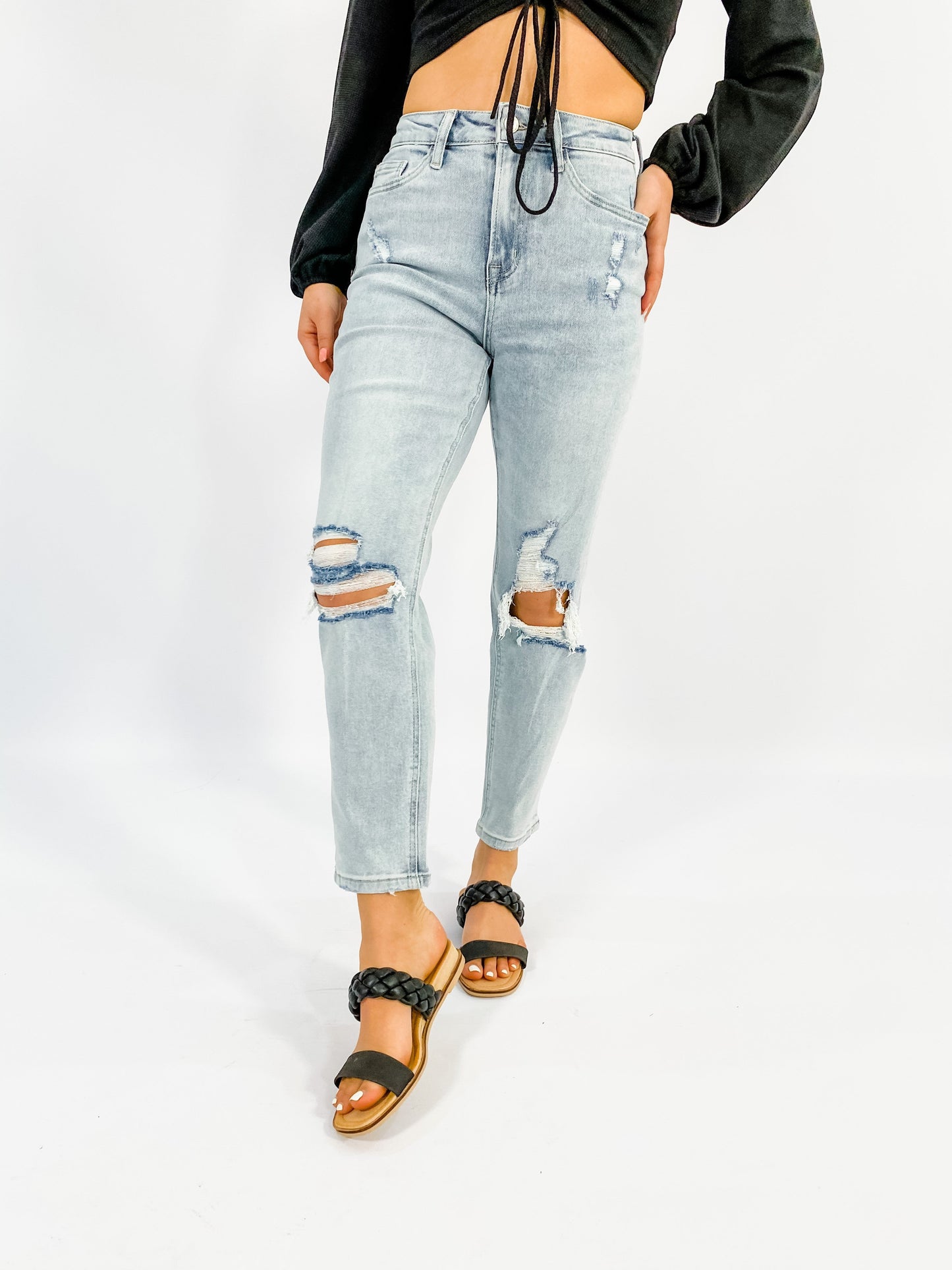 Vervet "Millman" Ripped Stretch Mom Jeans