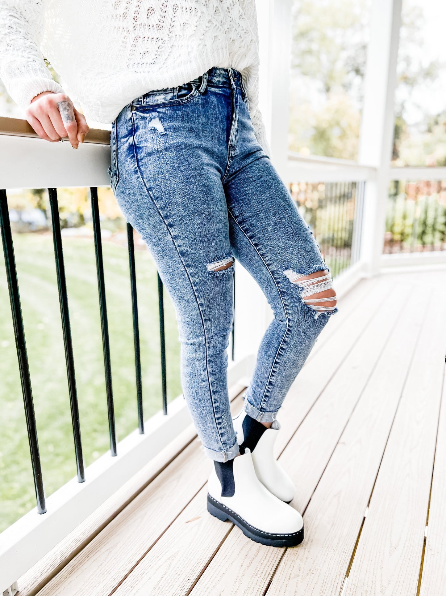 Judy Blue Acid Wash Distressed Skinny Jeans