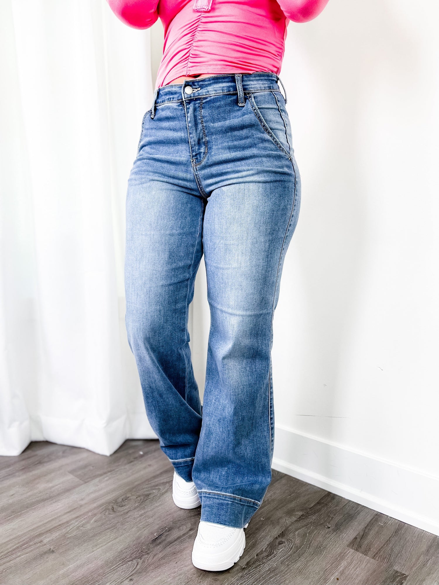 Judy Blue Wide Leg Mid Rise Medium Wash Non Distressed Jeans