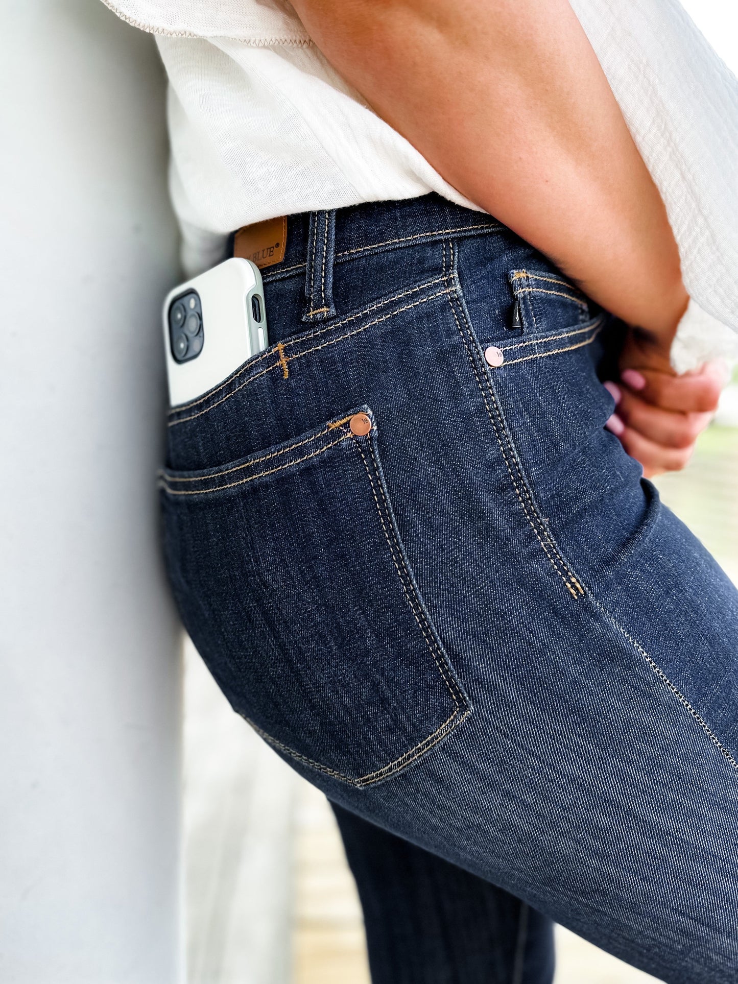 Judy Blue Holla Back Girl Cell Phone Pocket Dark Wash Jeans