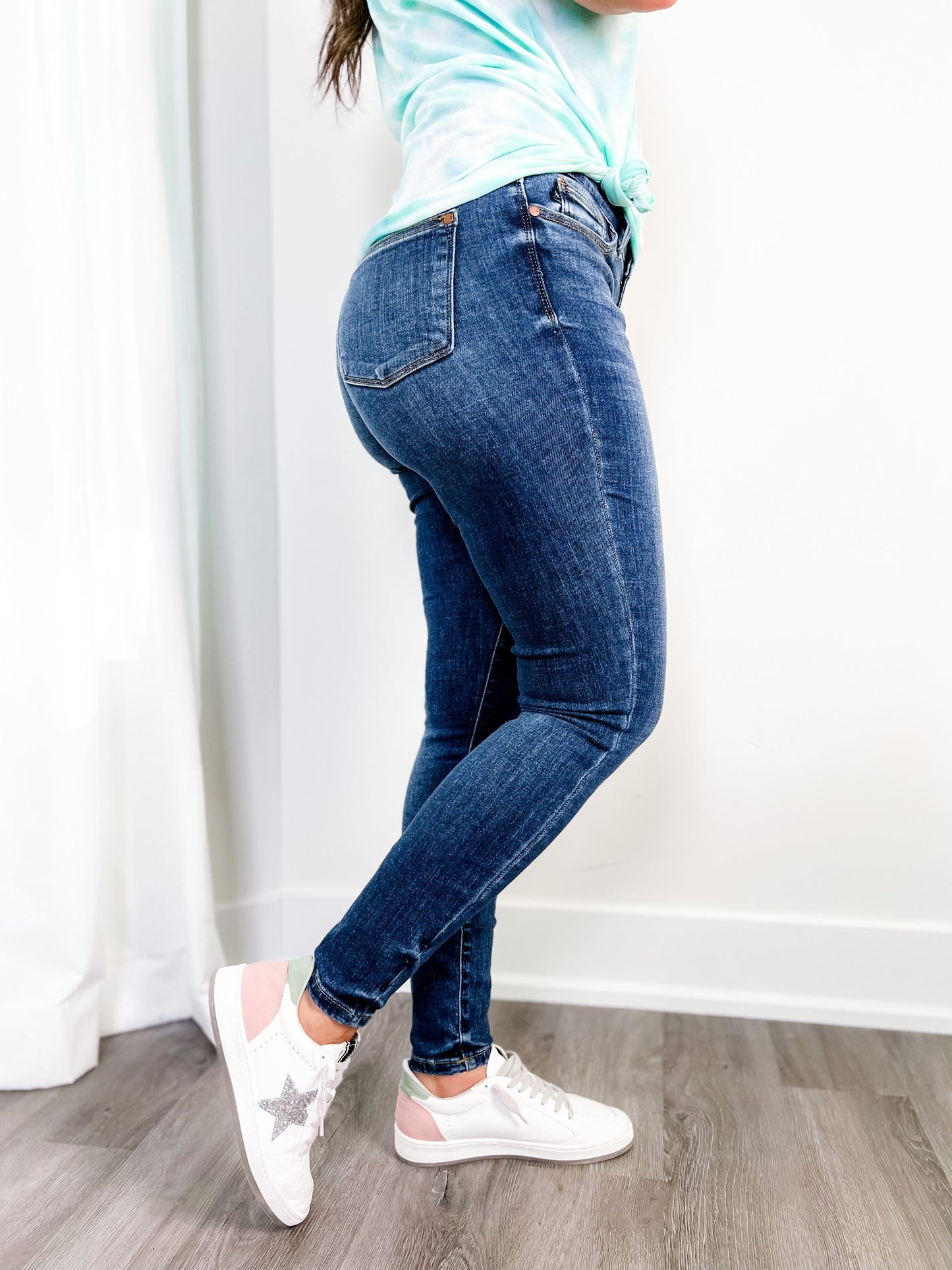 Judy Blue  8 Days A Week  Medium Wash Mid Rise Skinny jeans with Handsanding