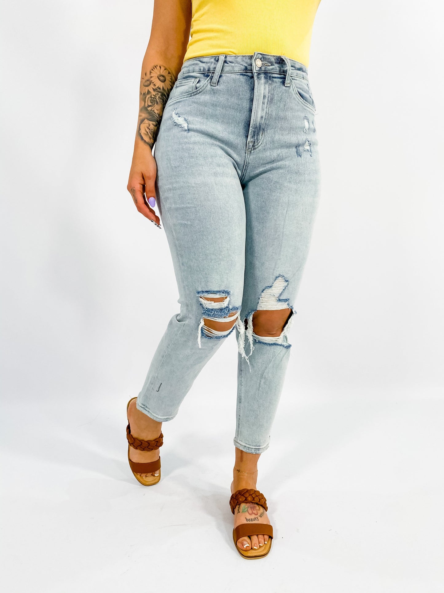 Vervet "Millman" Ripped Stretch Mom Jeans