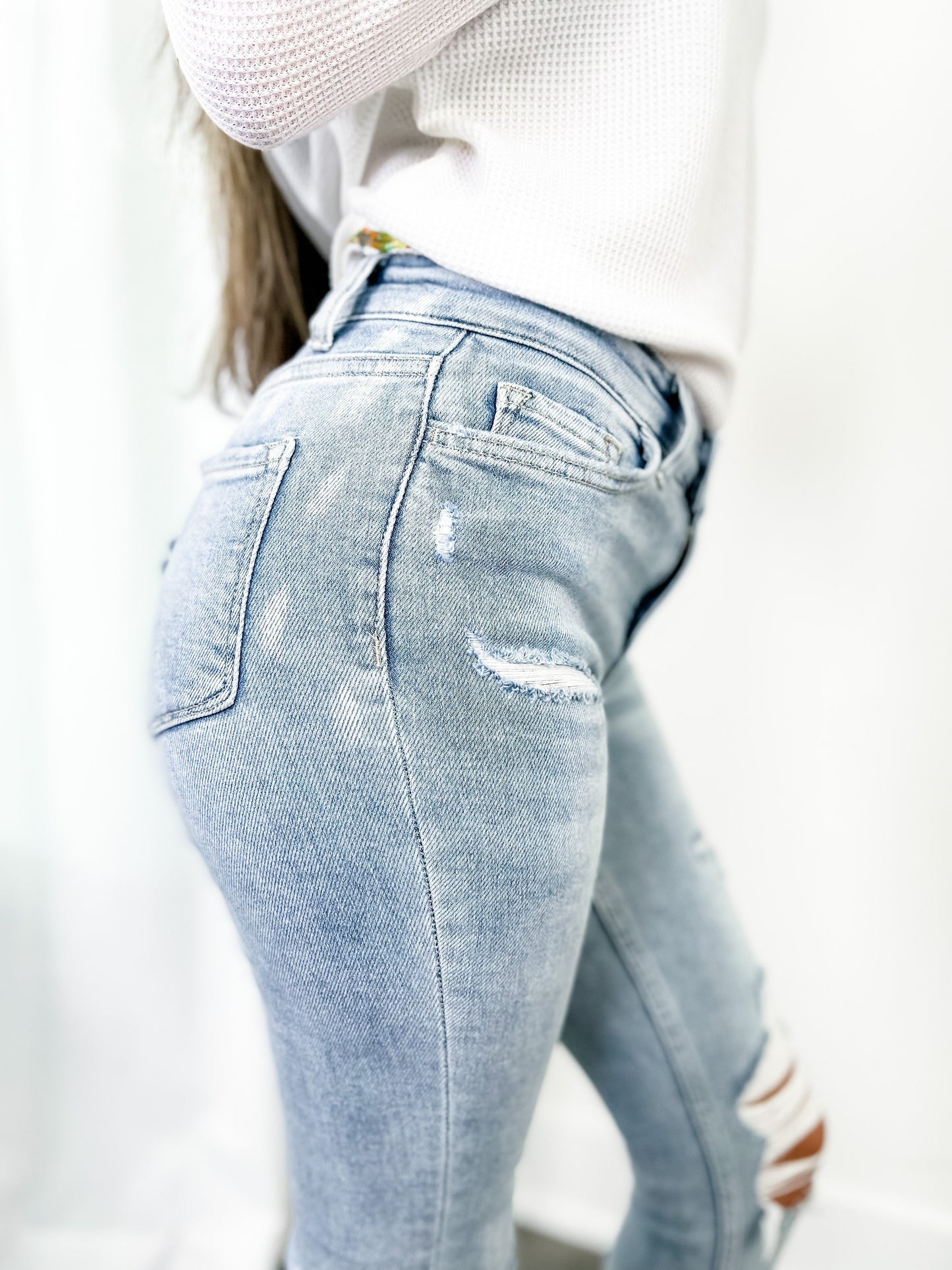 Vervet Light Wash Mid Rise Cropped Skinny Jeans
